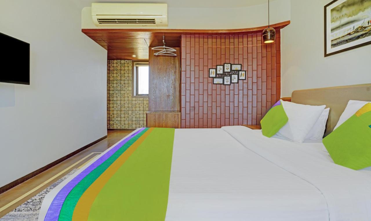Treebo Olive Nest Hotel Bombaim Exterior foto