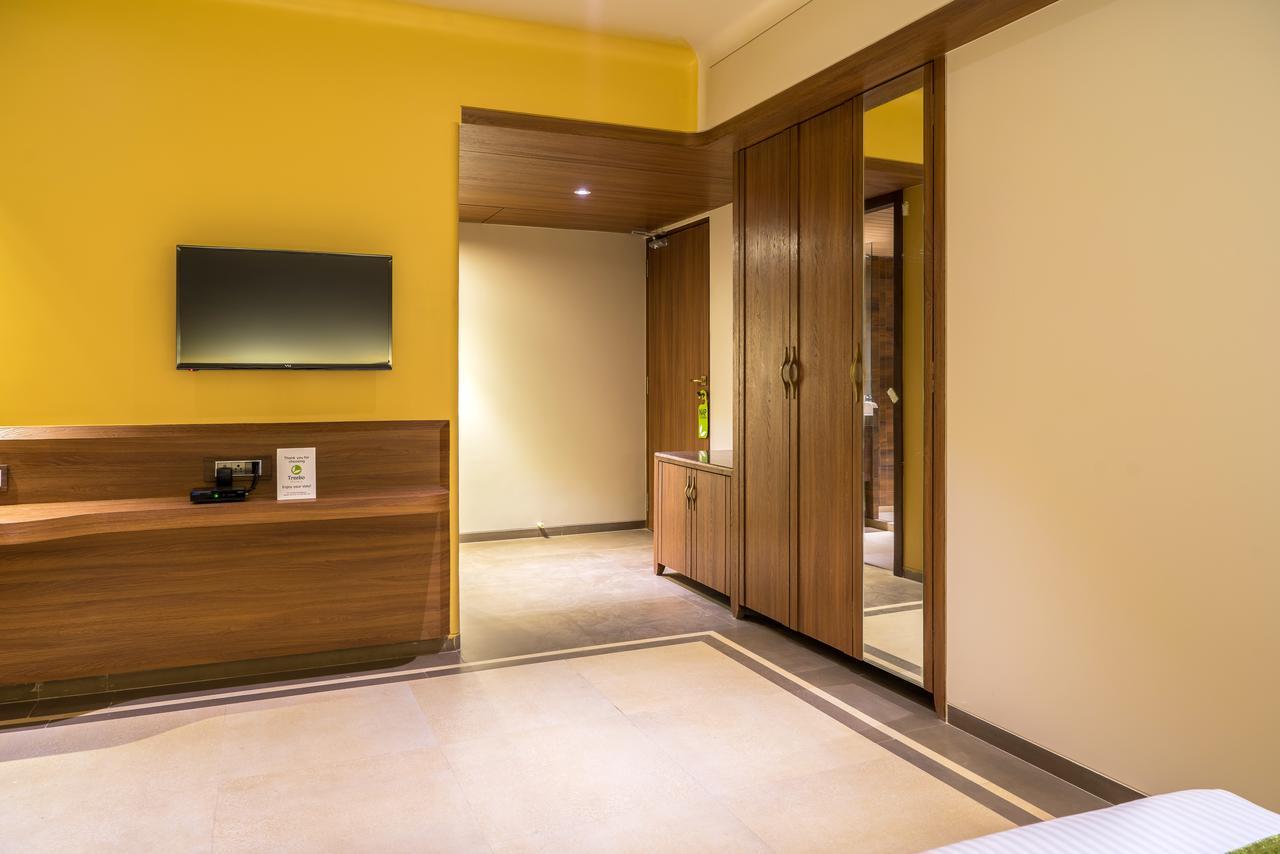 Treebo Olive Nest Hotel Bombaim Exterior foto