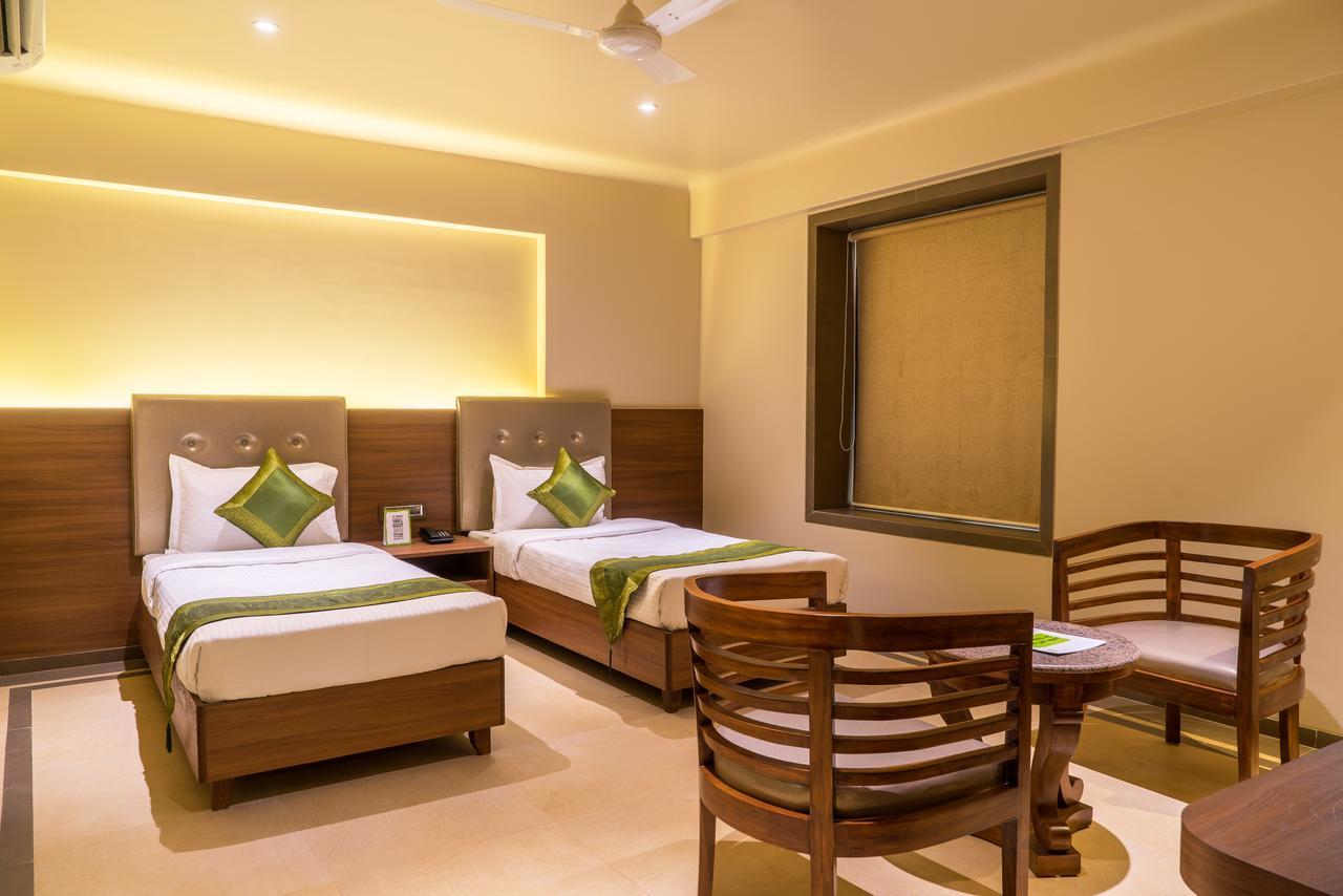 Treebo Olive Nest Hotel Bombaim Exterior foto