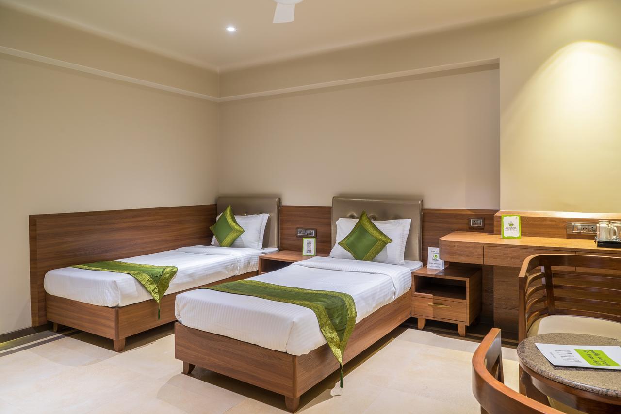 Treebo Olive Nest Hotel Bombaim Exterior foto
