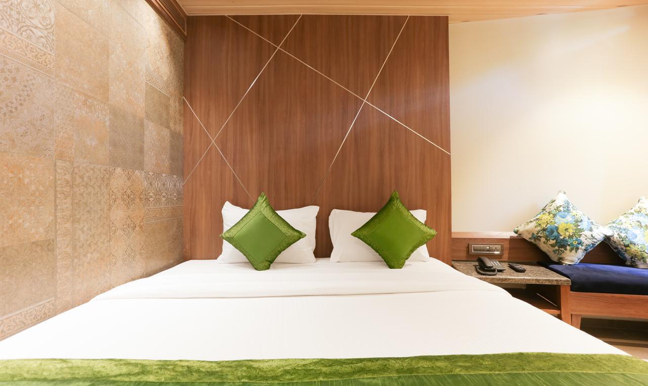 Treebo Olive Nest Hotel Bombaim Exterior foto