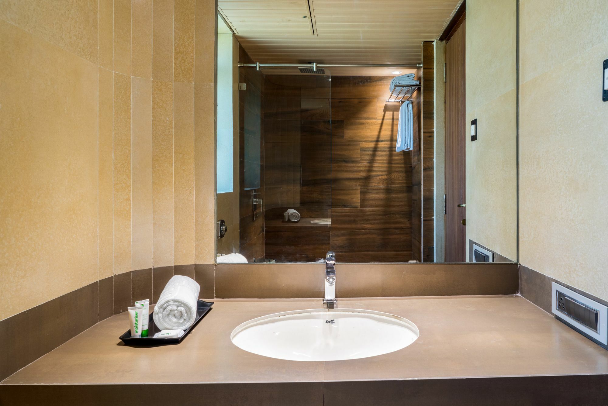 Treebo Olive Nest Hotel Bombaim Exterior foto